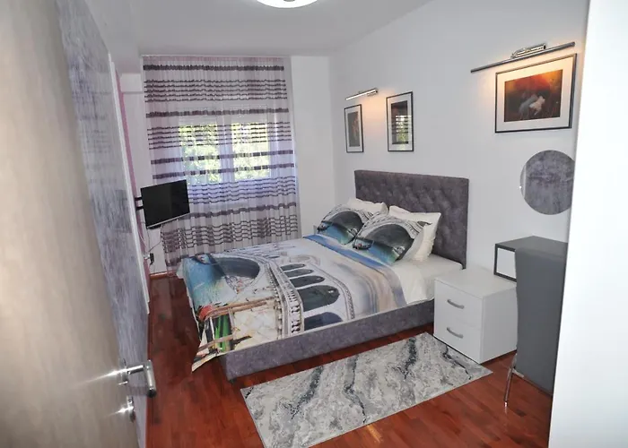 Twins Apartments